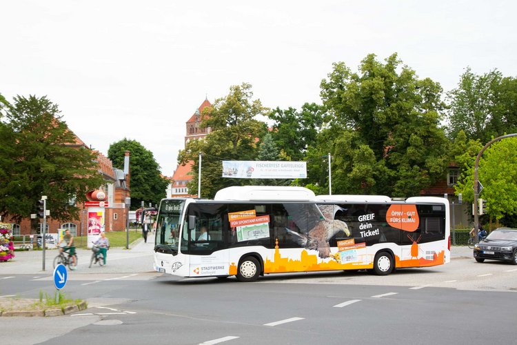 Bus auf der Europa-Kreuzung